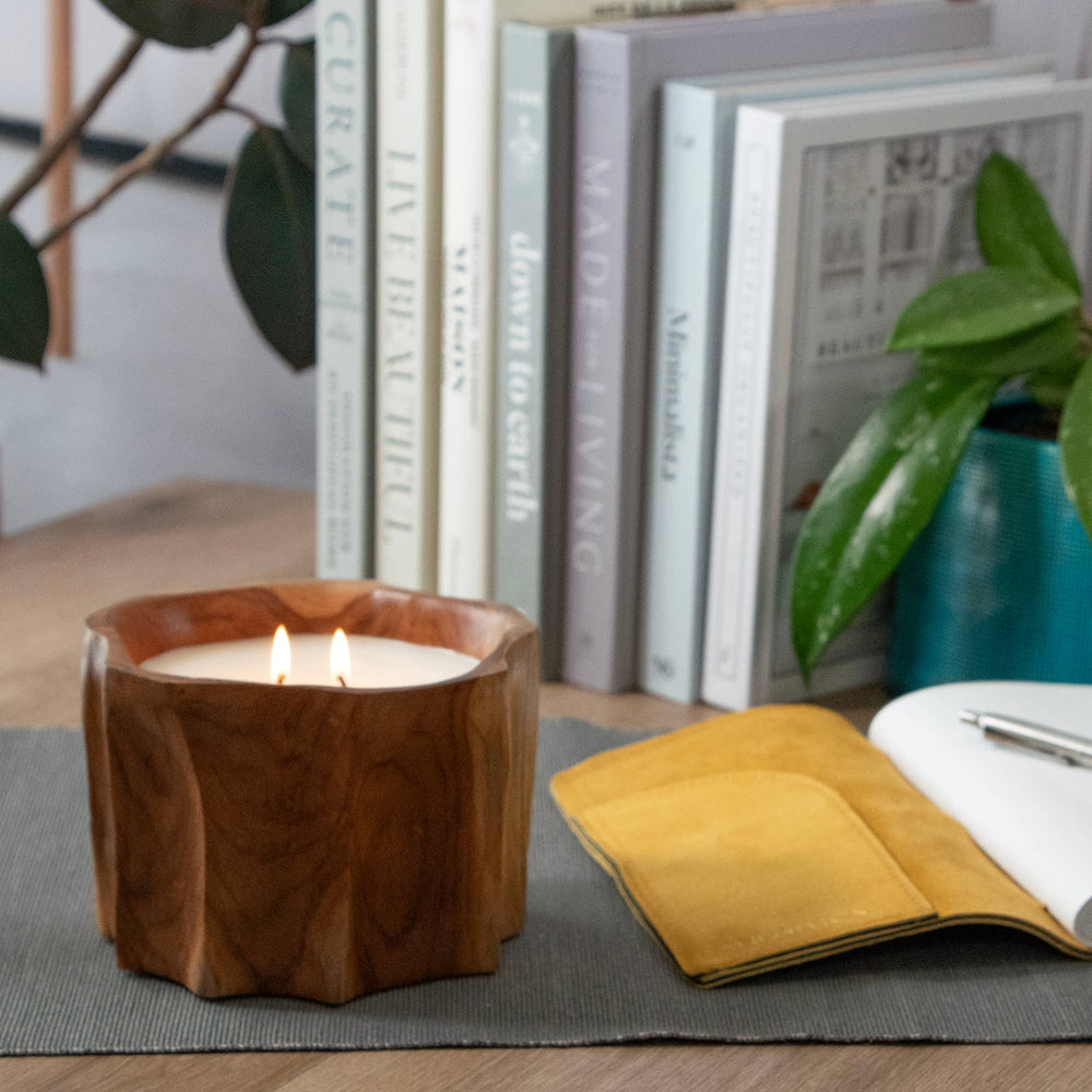 Teak Organic Wood Bowl Candle - Merry PigletsAndaluca