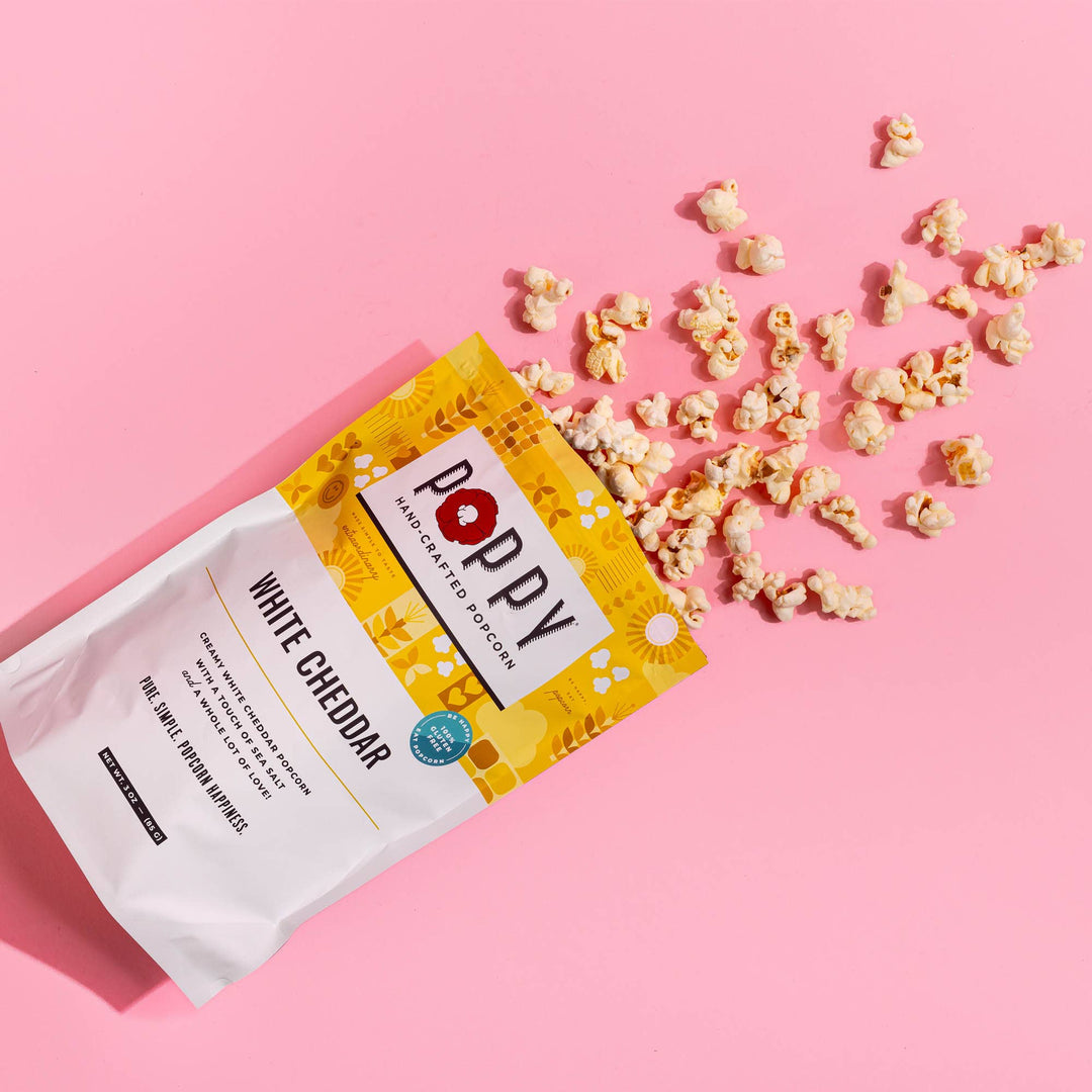 White Cheddar Poppy Popcorn - Merry PigletsPoppy Hand - Crafted Popcorn