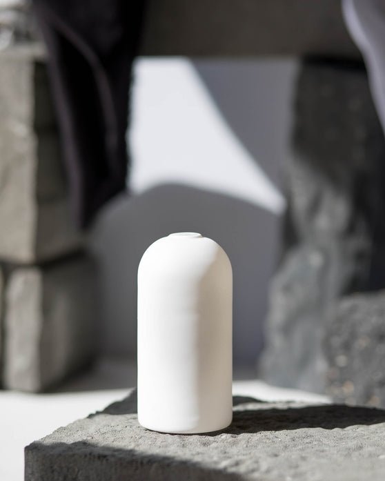 White Wylie Vase - Merry PigletsEverlasting Candle Co.