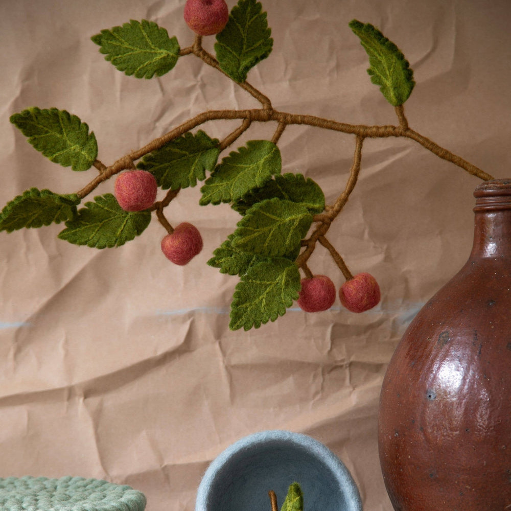 Wool Apple Branch - Merry PigletsGry and Sif