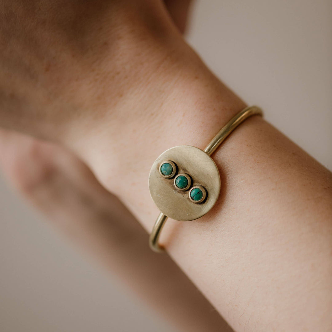 Gallatin Cuff by Commonform - Merry Piglets