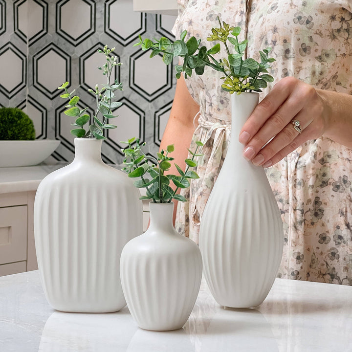White Ceramic Vase - Set of 3 - Merry Piglets