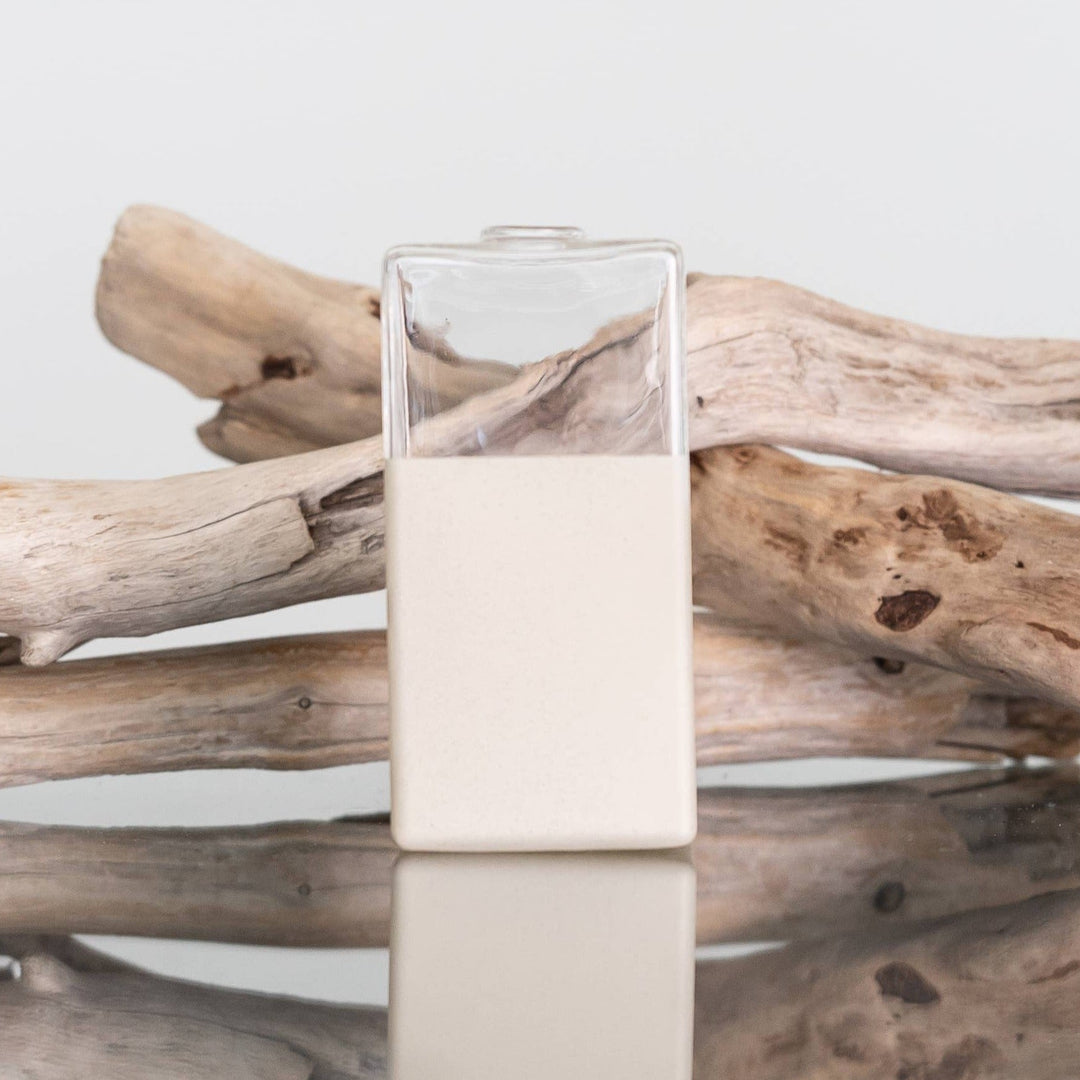 Pebble Vase - Merry PigletsEverlasting Candle Co.